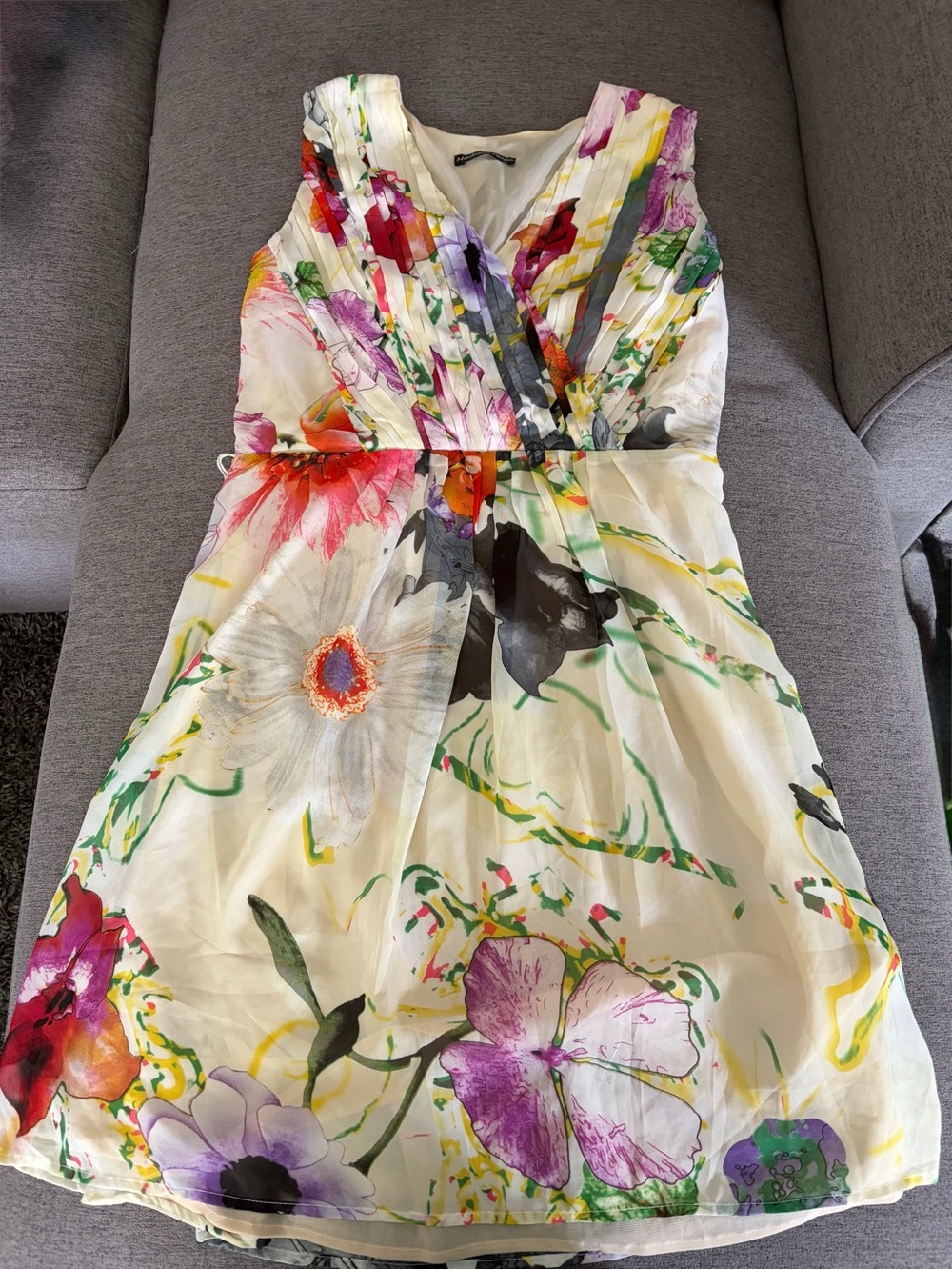 Floral V-Neck Sleeveless Summer Dress in Multi-Color